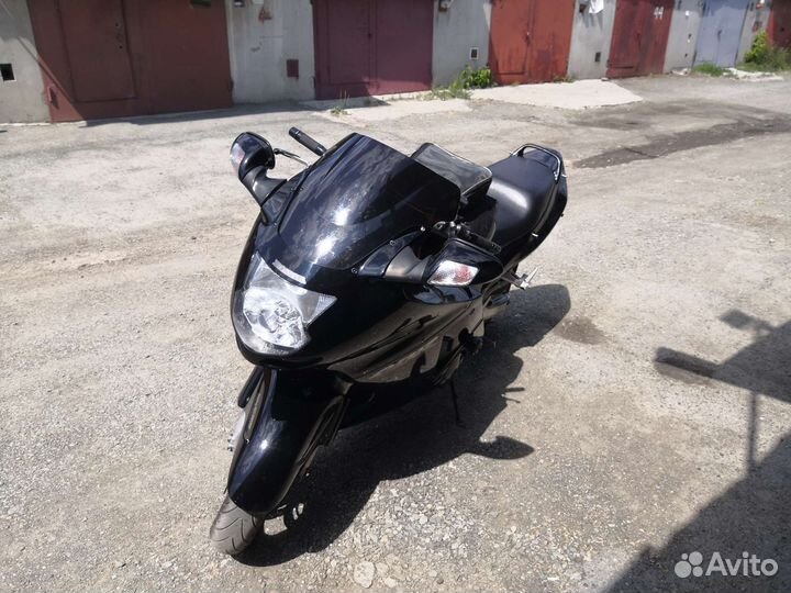 Honda cbr 1100 xx