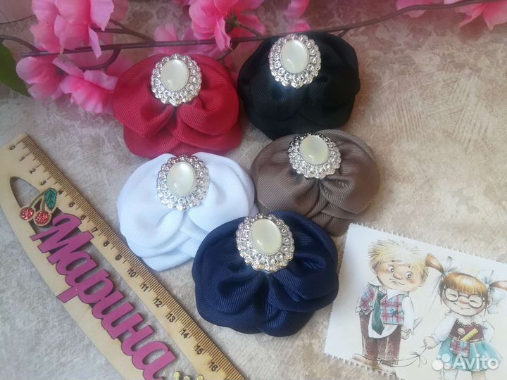 Школьные галстук-броши,комплекты