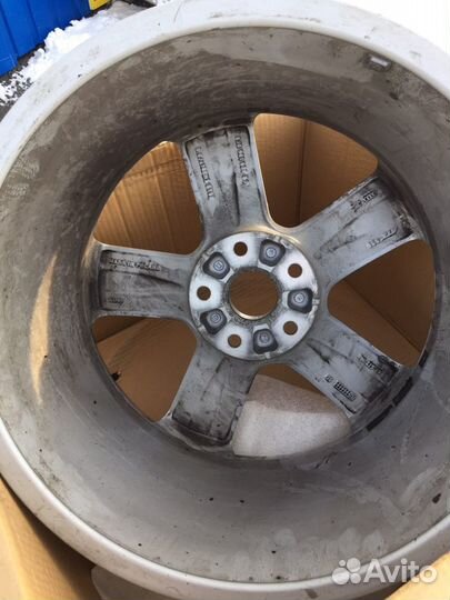 Audi TT TTS 8J0601025AT S-Line 9x18 ET52 S