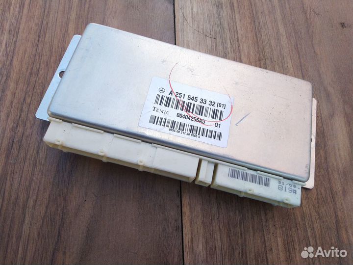 Блок управления подвеской Mercedes W164 X164 W251