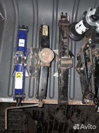 Домкрат винтовой на Вазы