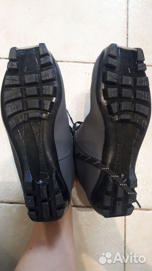 Лыжные ботинки (беговые лыжи), 38 размер