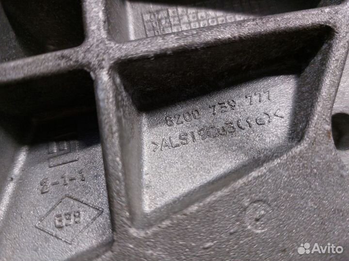 Кронштейн двигателя Renault Megane 3 K9K