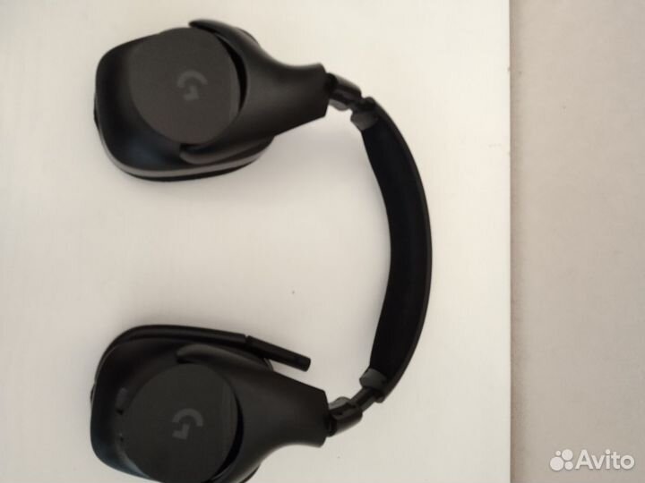 Игровые наушники Logitech g533