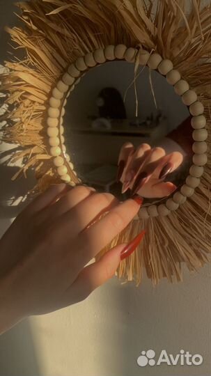 Нужны модельки на маникюр)