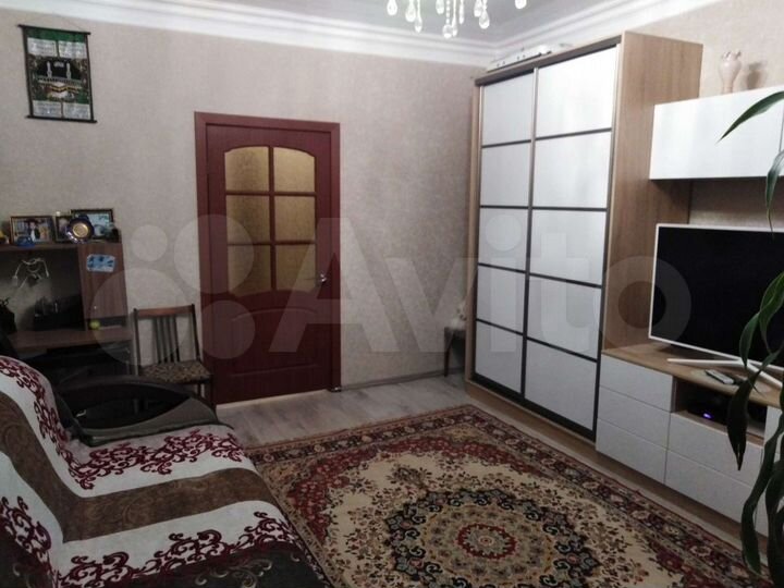 2-к. квартира, 53 м², 1/3 эт.