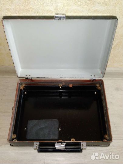 Металлический ящик футляр СССР