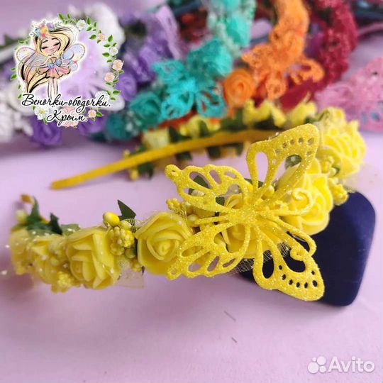 Ободок из искусственных цветов