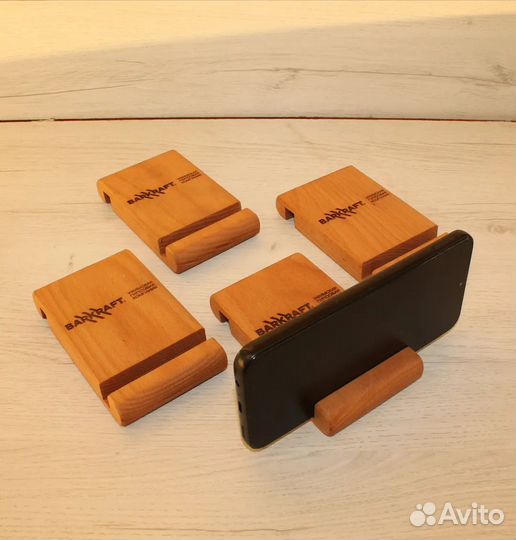 Подставка для телефона из бука