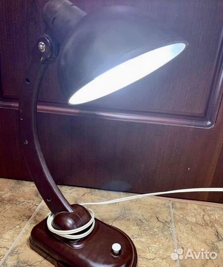 Карболитовая настольная лампа