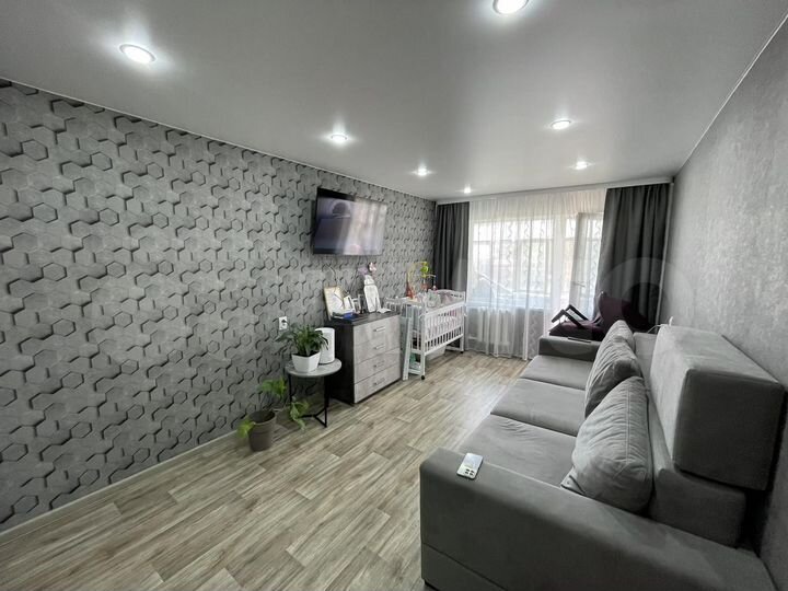 2-к. квартира, 42,4 м², 2/5 эт.