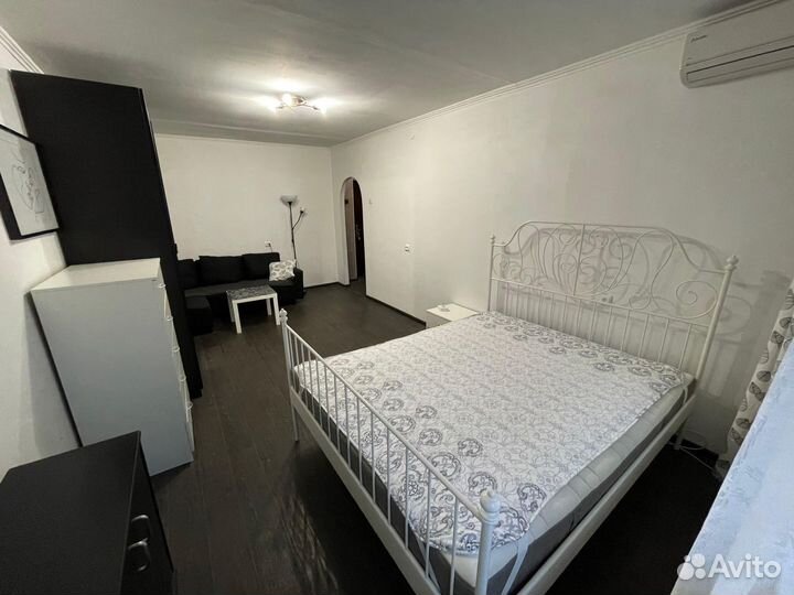 Кровать двухспальная 160 200