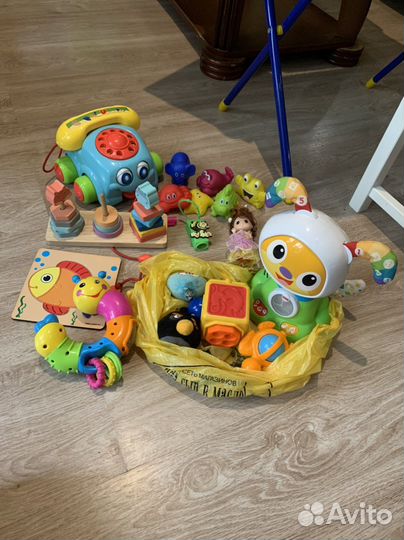 Пакет игрушек + одеялко детское