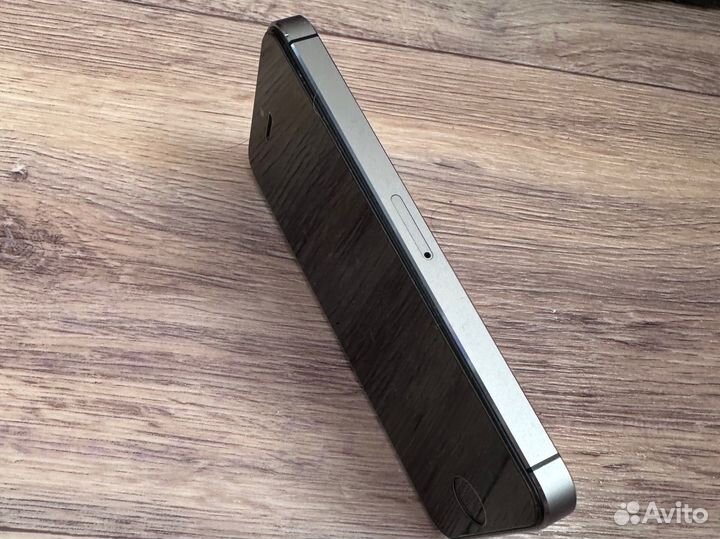 iPhone 5S, 32 ГБ