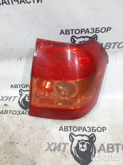 Фонарь задний правый Toyota Corolla 120