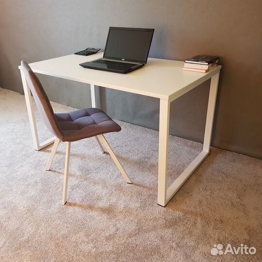 Компьютерный стол Лофт 130*80 см. Белые ножки