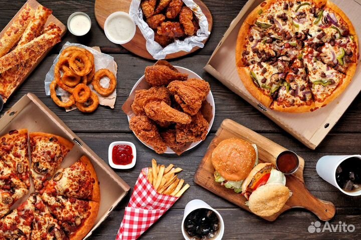 Выдавать заказы в кафе. Справится каждый. С 15 лет