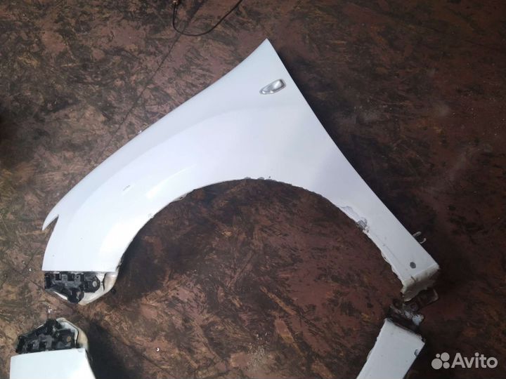 Крыло передний Renault Logan 2