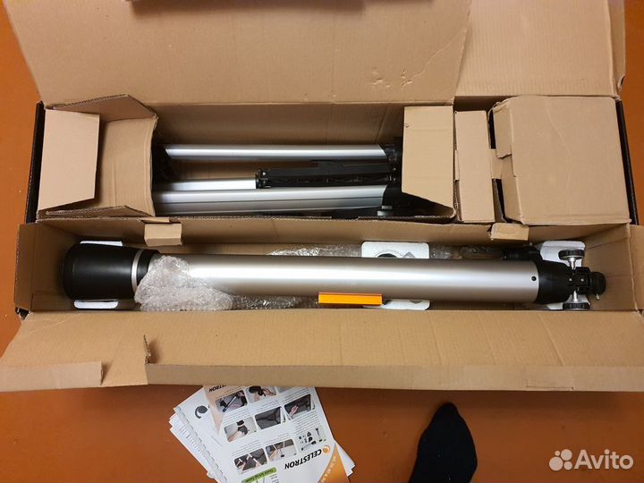 Телескоп celestron 70LCM + набор окуляров