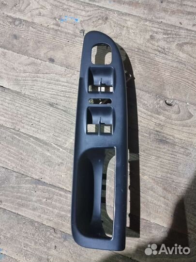 Накладка блока стеклоподъемников Пассат Б-6