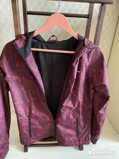 Спортивные вещи женские