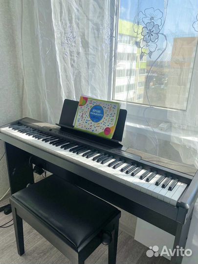Цифровое пианино. Аренда