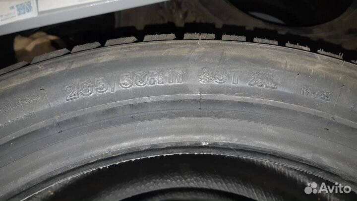 iLink Wintervorhut Stud II 205/50 R17