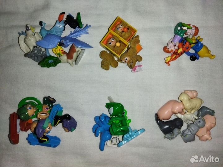 Игрушки из киндера старые