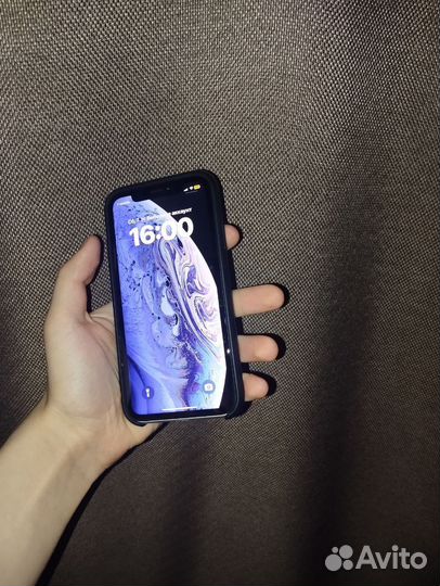 iPhone Xr, 64 ГБ