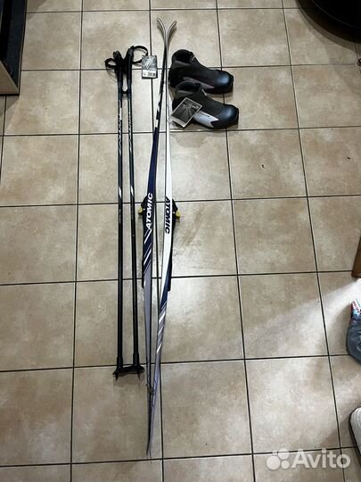 Комплект беговые лыжи, крепления, ботинки, палки