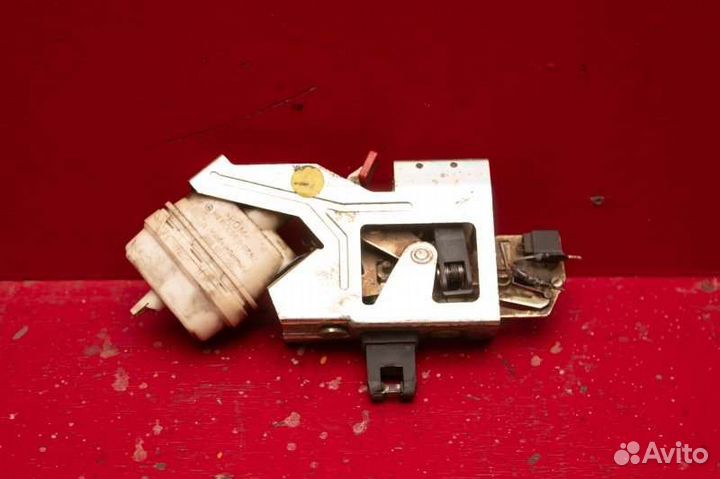 Замок багажника Mercedes S500 W140 M119 1991