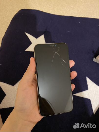 Телефон iPhone 10