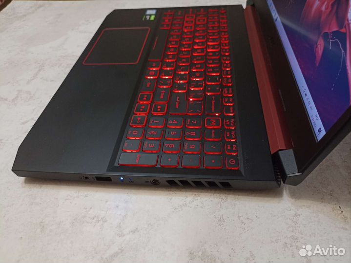 Игровой ноутбук Acer i5-9/16/GTX1650