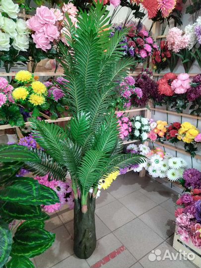 Искусственная пальма