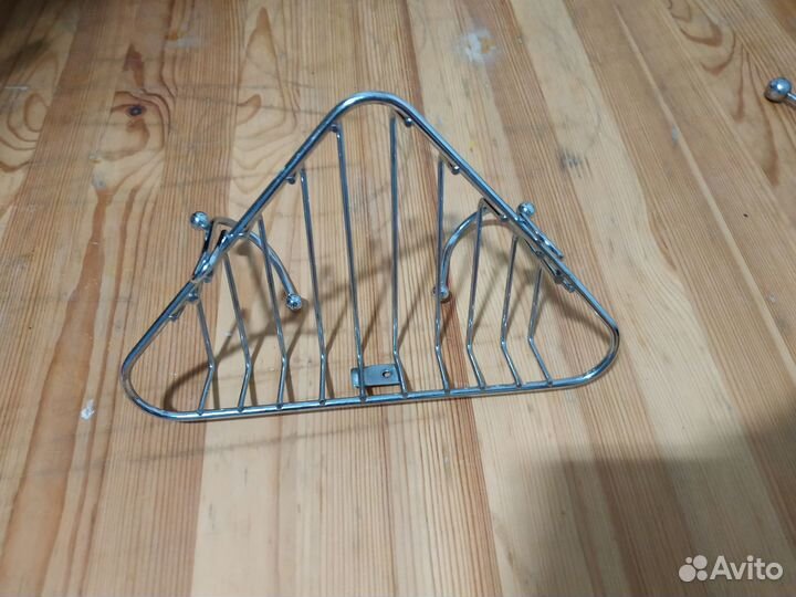 Полка угловая с крючками для кухни и ванной