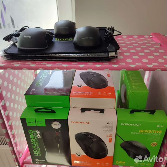 Компьютерный мыши и коврики