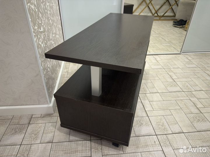 Журнальный стол