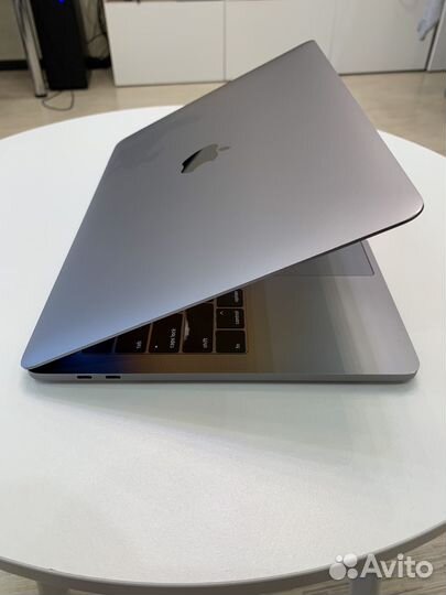 Apple MacBook Pro 13 2019 16/256