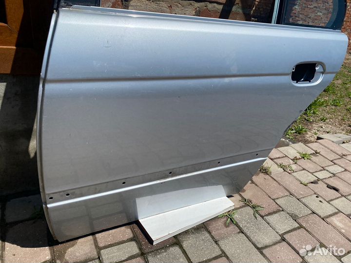 Дверь передняя правая bmw e39