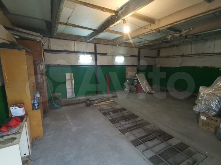 Гараж, > 30 м²