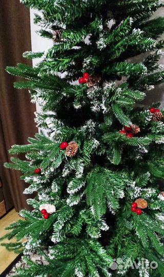 Елка искусственная заснеженная