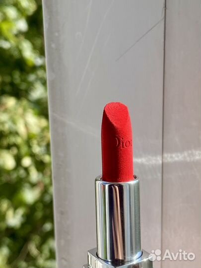 Помада dior 999