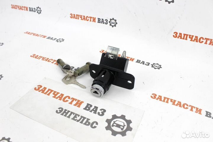 Замок двери багажника с личинками 2109 2114 новый