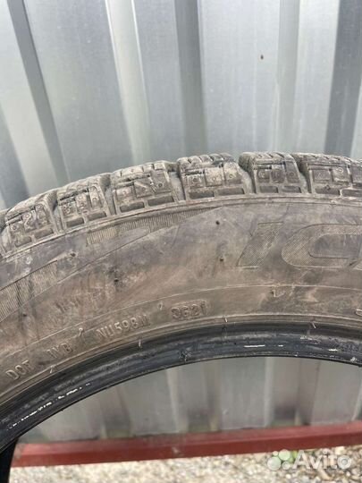 Pirelli Ice Zero FR 225/50 R17