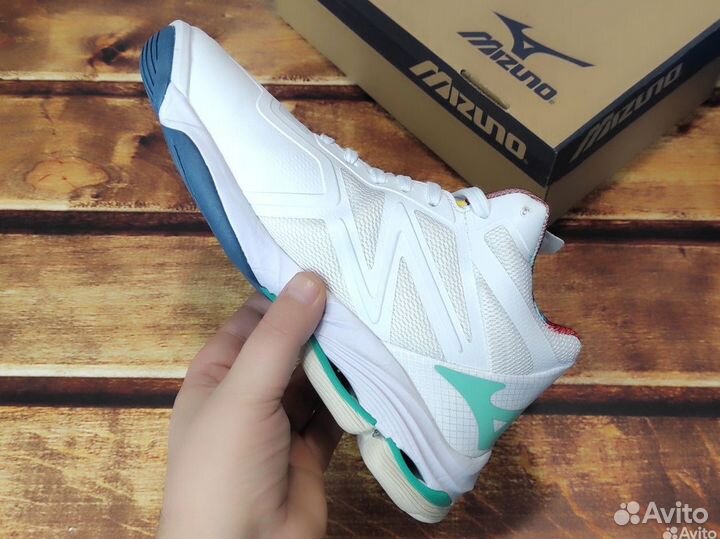 Кроссовки волейбольные mizuno wave lightning Z7