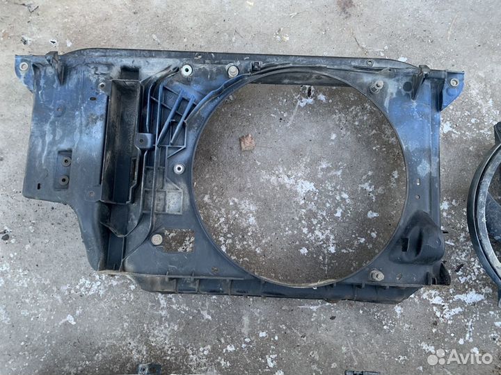 Диффузор вентилятор Peugeot 206