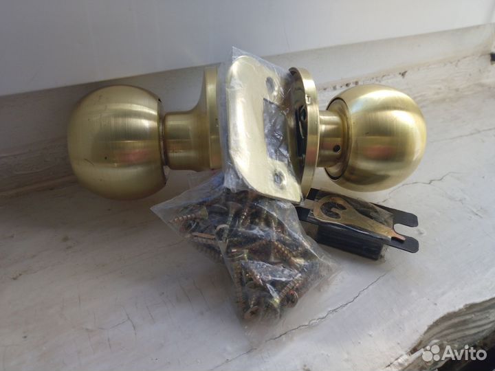 Ручка из латуни для межкомнатной двери