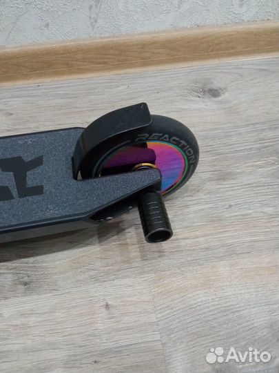 Трюковой самокат Reaction Stunt