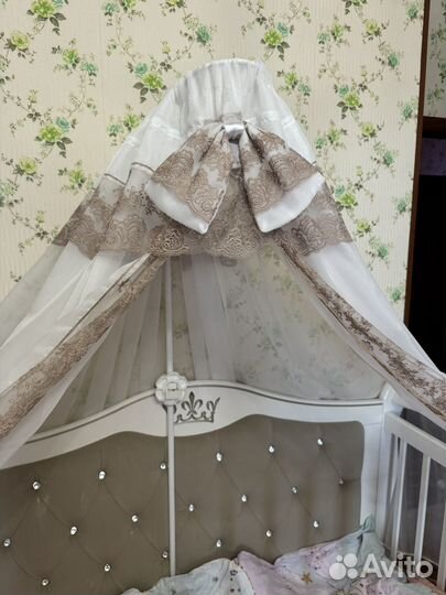 Детская кроватка