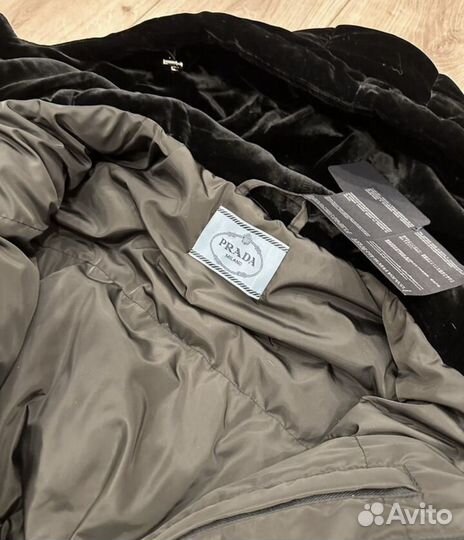 Пуховик prada женский